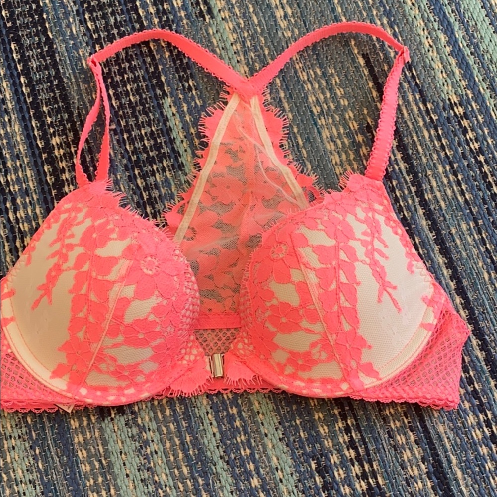 VS Dream Angels Push Up 32B